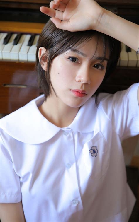 郑钦文退出2025年比利·简·金杯总决赛